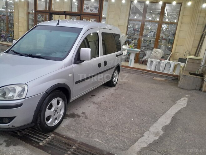 Opel Combo 2007, 267,201 km - 1.3 l - Quba
