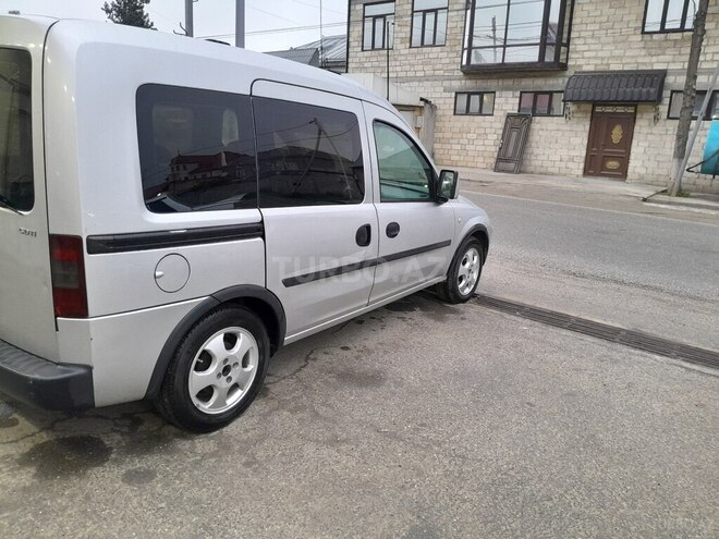 Opel Combo 2007, 267,201 km - 1.3 l - Quba