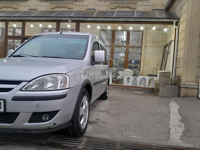 Opel Combo 2007, 267,201 km - 1.3 l - Quba