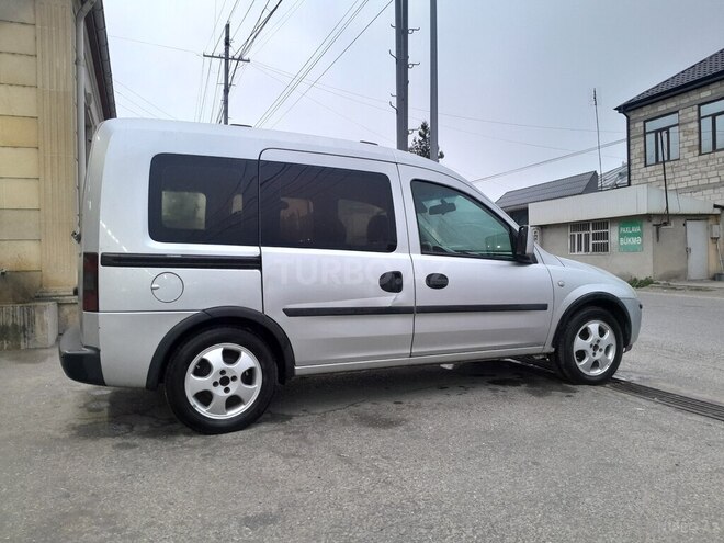 Opel Combo 2007, 267,201 km - 1.3 l - Quba