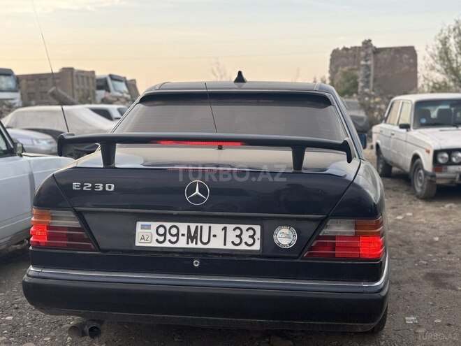 Mercedes E 230 1991, 583,699 km - 2.3 l - Bərdə