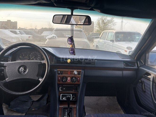 Mercedes E 230 1991, 583,699 km - 2.3 l - Bərdə