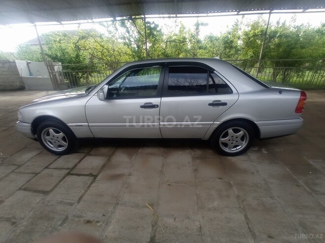 Mercedes C 220 1994, 350,000 km - 2.2 l - Salyan