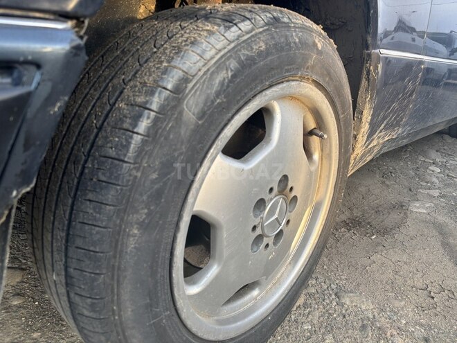 Mercedes E 230 1991, 583,699 km - 2.3 l - Bərdə