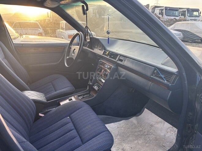 Mercedes E 230 1991, 583,699 km - 2.3 l - Bərdə