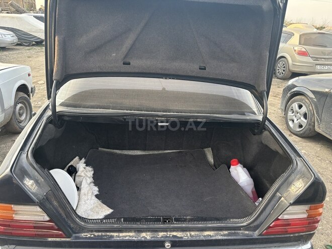 Mercedes E 230 1991, 583,699 km - 2.3 l - Bərdə