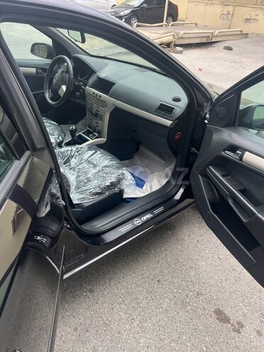 Opel Astra 2007, 215,000 km - 1.4 l - Bakı