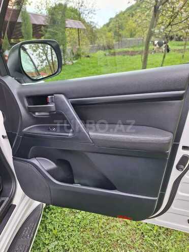 Toyota Land Cruiser 2012, 130,800 km - 4.0 l - Zaqatala