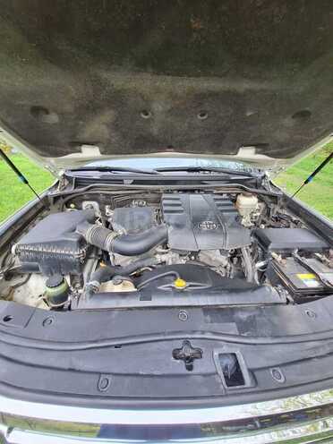 Toyota Land Cruiser 2012, 130,800 km - 4.0 l - Zaqatala