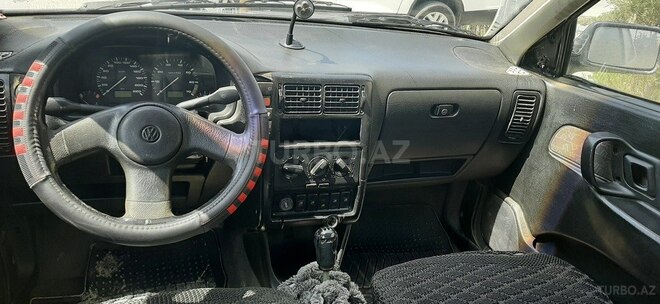 Volkswagen Polo 1995, 271,300 km - 1.6 л - Bakı