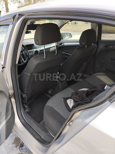 Opel Astra 2006, 324,432 km - 1.3 l - Qazax