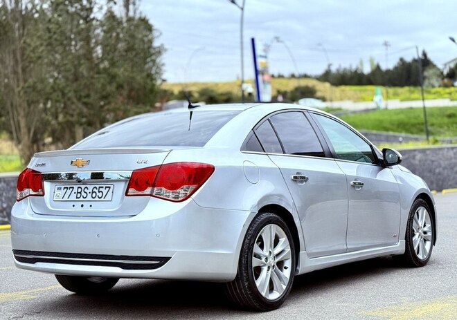 Chevrolet Cruze-7