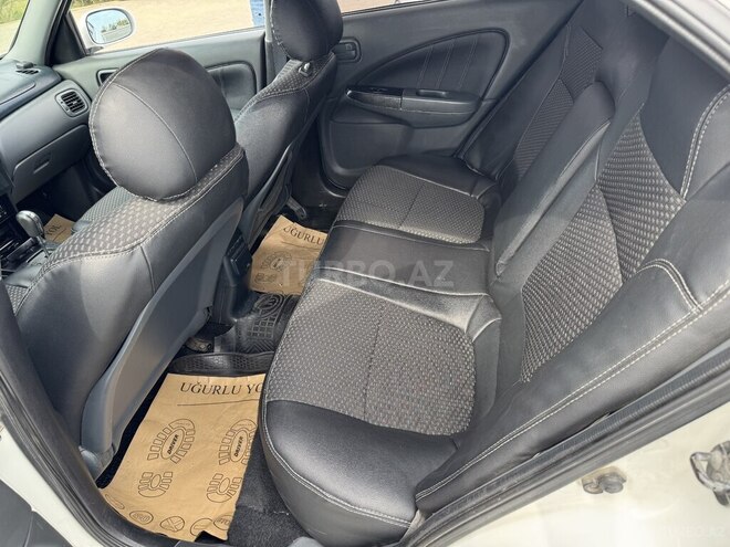 Nissan Sunny 2007, 239,000 km - 1.6 л - Bakı