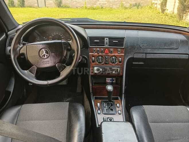 Mercedes C 200 1997, 299,353 km - 2.0 л - Sabirabad