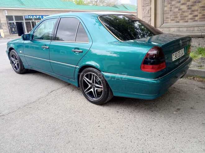 Mercedes C 200 1997, 299,353 km - 2.0 л - Sabirabad