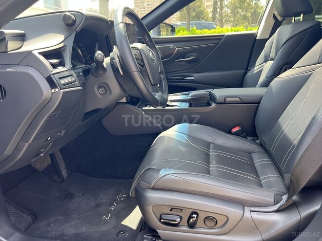 Lexus ES 250 2022, 16,000 km - 2.5 л - Bakı