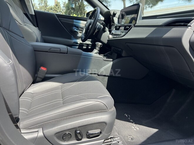 Lexus ES 250 2022, 16,000 km - 2.5 л - Bakı