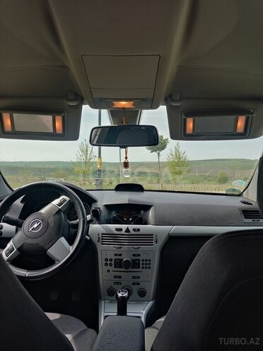 Opel Astra 2009, 297,500 km - 1.4 l - Şamaxı