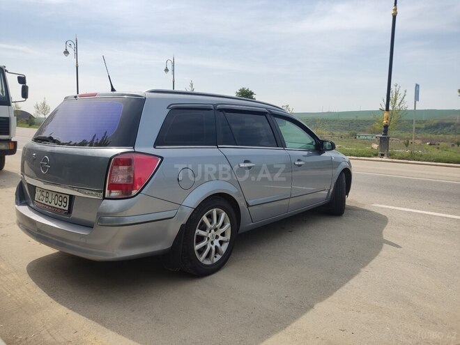 Opel Astra 2009, 297,500 km - 1.4 l - Şamaxı