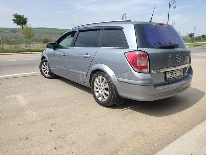 Opel Astra 2009, 297,500 km - 1.4 l - Şamaxı