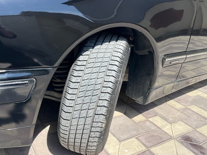 Mercedes E 230 1997, 228,000 km - 2.3 l - Bakı
