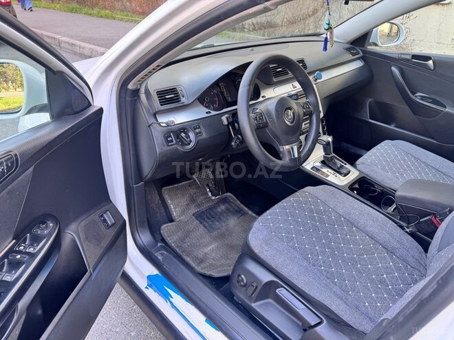 Volkswagen Passat 2009, 318,000 km - 1.8 л - Bakı