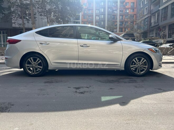Hyundai Elantra 2016, 199,559 km - 2.0 l - Bakı