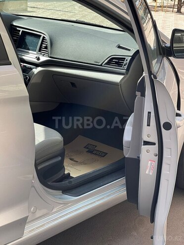 Hyundai Elantra 2016, 199,559 km - 2.0 l - Bakı