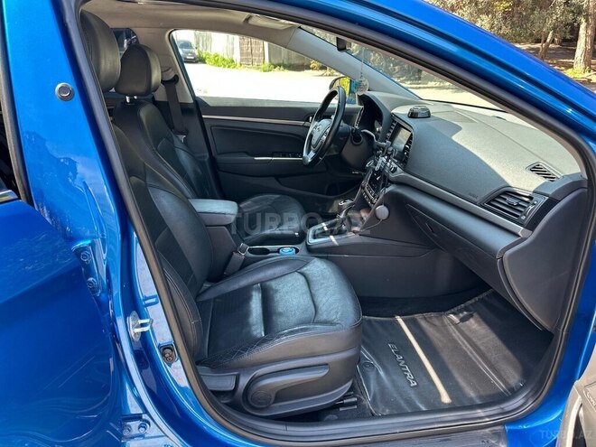 Hyundai Elantra 2016, 211,402 km - 2.0 л - Bakı