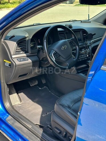 Hyundai Elantra 2016, 211,402 km - 2.0 л - Bakı