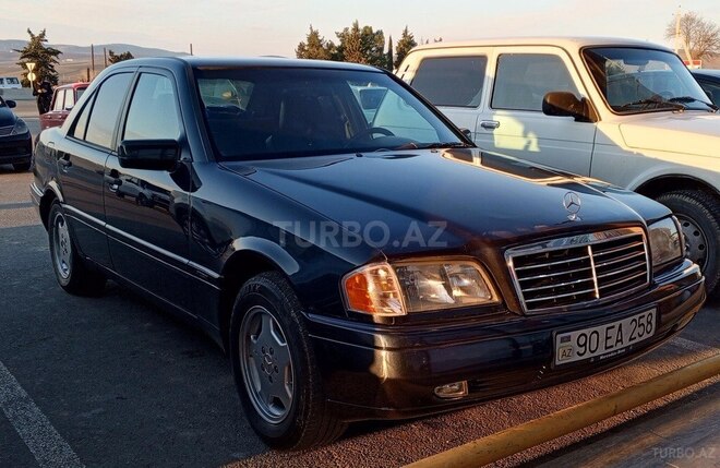 Mercedes C 180 1996, 245,000 km - 1.8 l - Şamaxı