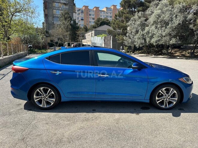 Hyundai Elantra 2016, 211,402 km - 2.0 л - Bakı
