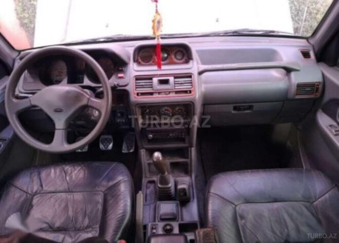 Mitsubishi Pajero 1995, 200,850 km - 2.8 l - Saatlı