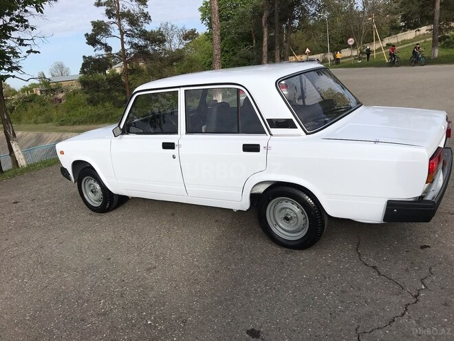 LADA (VAZ) 2107 2009, 85,000 km - 1.6 л - Quba