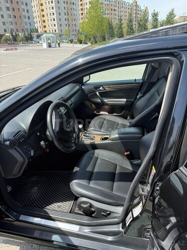 Mercedes C 230 2007, 260,000 km - 2.5 л - Sumqayıt