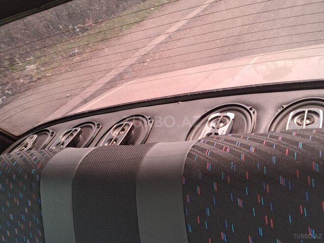 LADA (VAZ) 2106 1982, 52,600 km - 1.6 l - Qazax