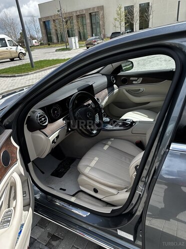 Mercedes E 220 d 2017, 134,276 km - 2.0 l - Bakı