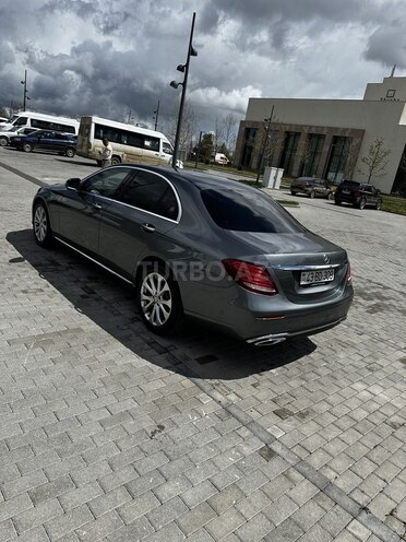 Mercedes E 220 d 2017, 134,276 km - 2.0 l - Bakı
