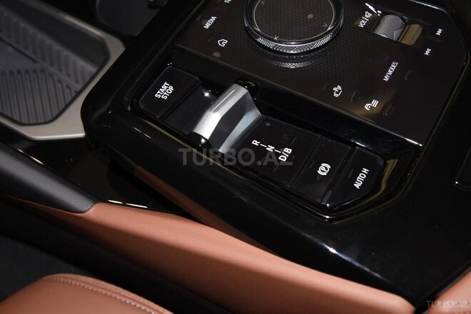 BMW i5 2024, 0 km - 0.0 l - Bakı
