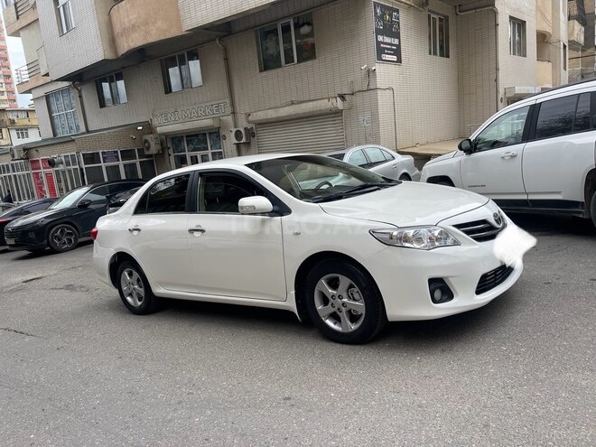Toyota Corolla 2013, 195,250 km - 1.8 l - Bakı