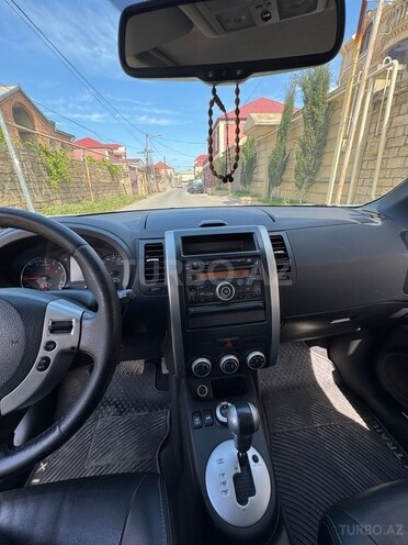 Nissan X-Trail 2012, 302,000 km - 2.5 l - Bakı