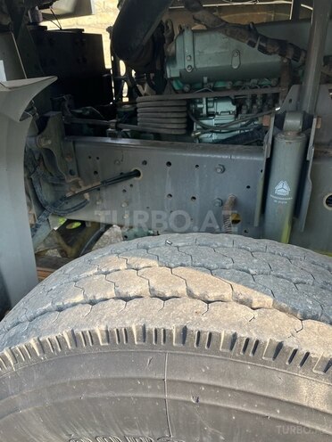 HOWO Sinotruk 2013, 900,000 km - 9.7 l - Bərdə