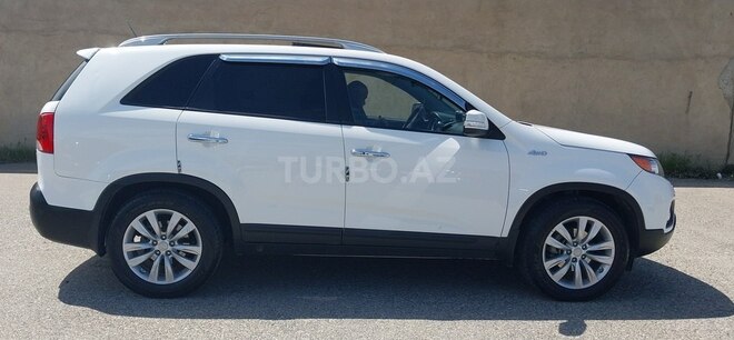 Kia Sorento 2011, 334,000 km - 2.2 l - Qəbələ