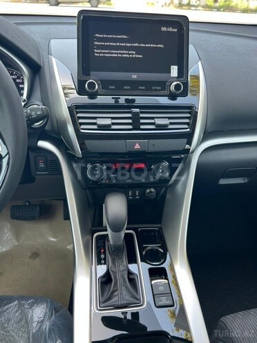 Mitsubishi Eclipse Cross-13