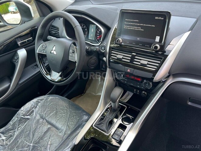 Mitsubishi Eclipse Cross-17