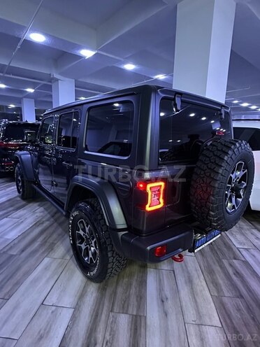 Jeep Wrangler-10