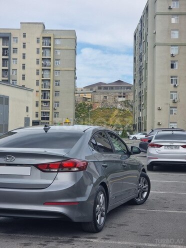 Hyundai Elantra 2017, 88,000 km - 2.0 l - Bakı