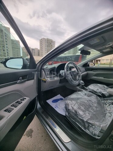 Hyundai Elantra 2017, 88,000 km - 2.0 l - Bakı