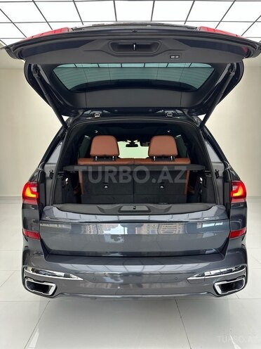 BMW X7-16