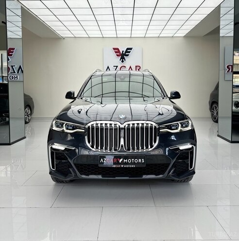 BMW X7-1